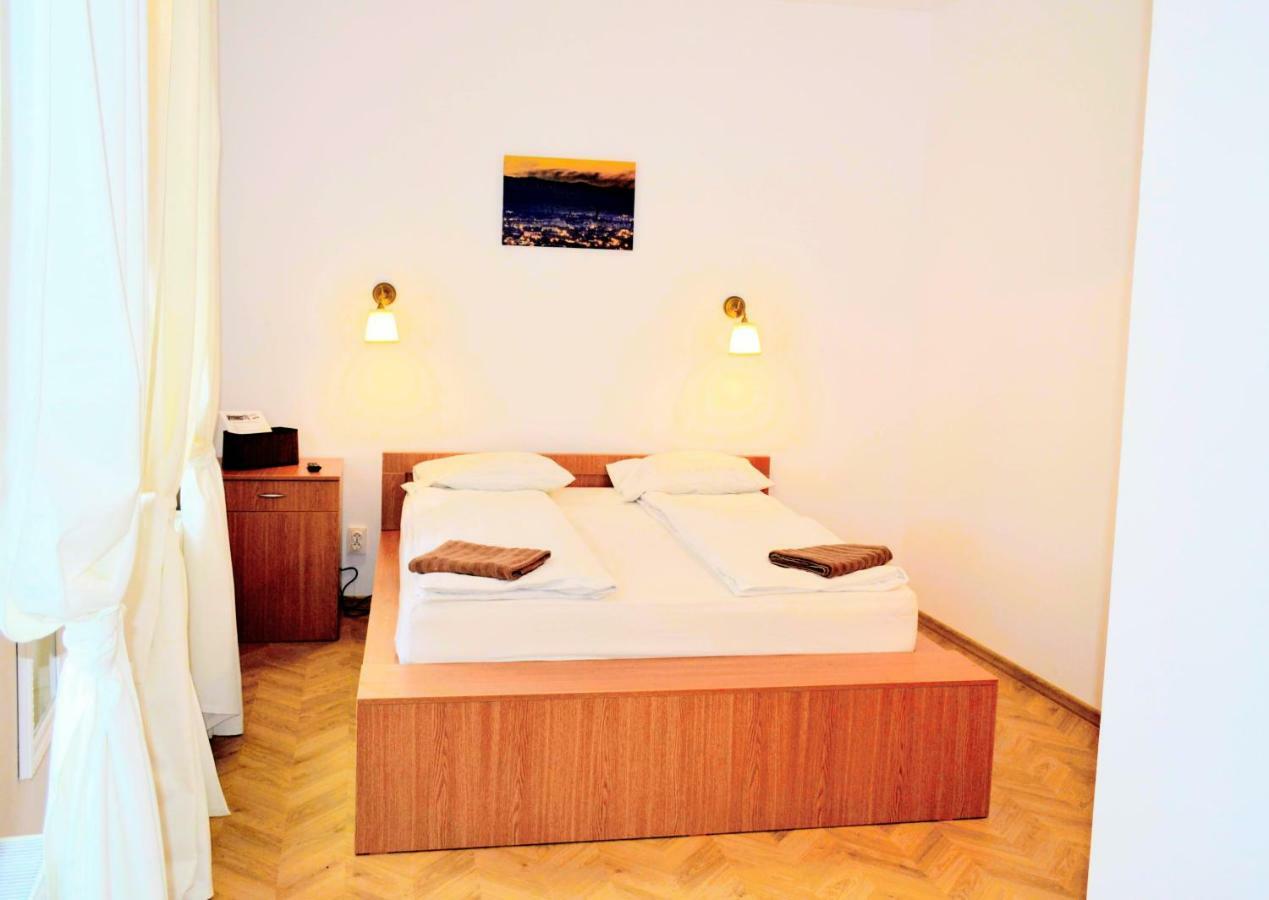 Apartament Turnul Pielarilor Studios Sibiu Esterno foto