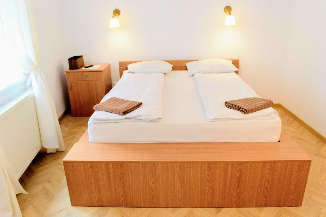 Apartament Turnul Pielarilor Studios Sibiu Esterno foto