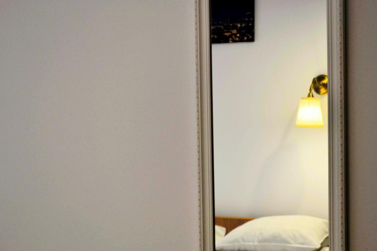 Apartament Turnul Pielarilor Studios Sibiu Esterno foto