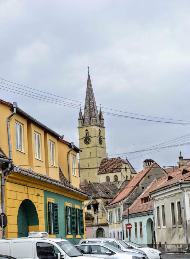 Apartament Turnul Pielarilor Studios Sibiu Esterno foto